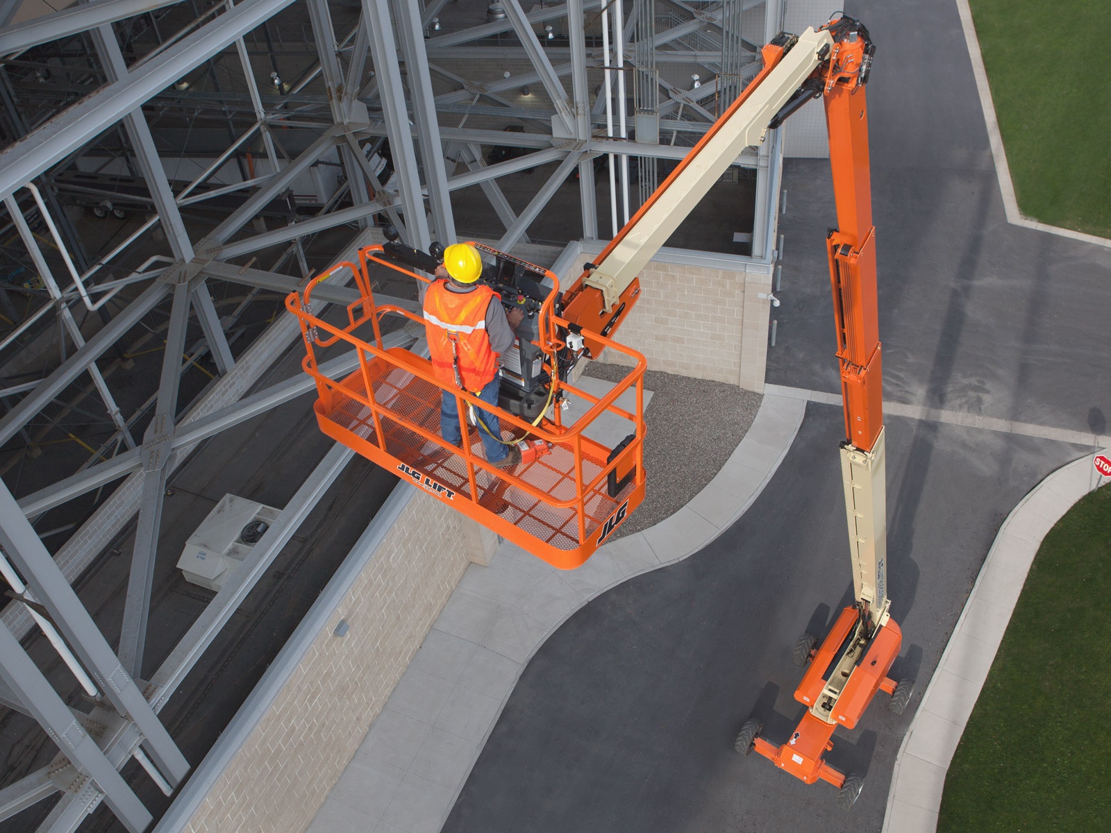 Xe nâng người làm việc trên cao JLG - Mico JLG